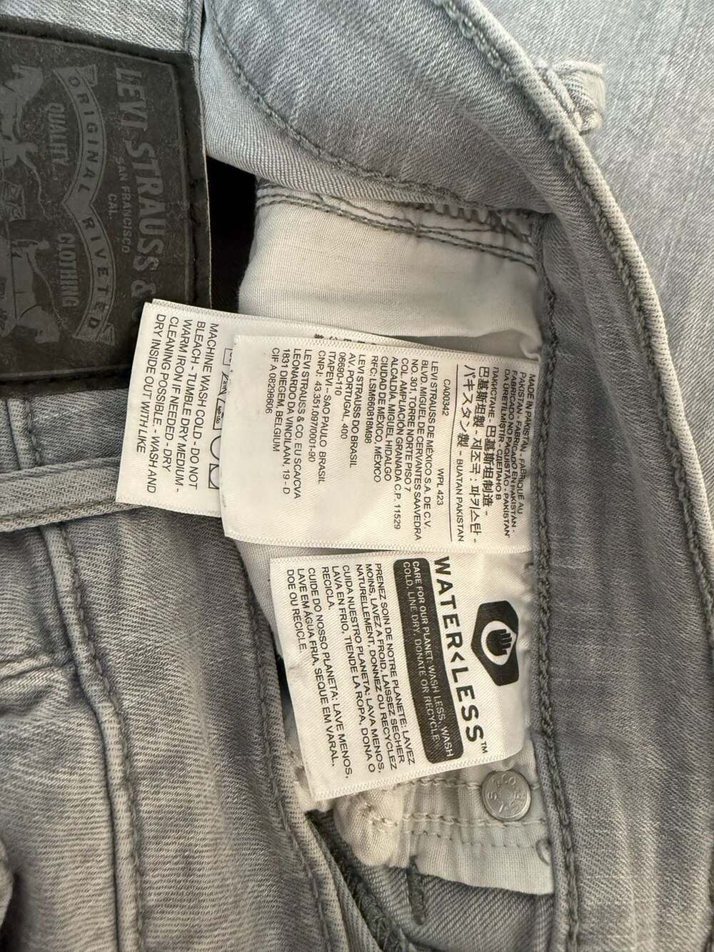 Levi's Mile High Super Skinny Gray Denim Jeans Size 30 - Picture 3 of 6